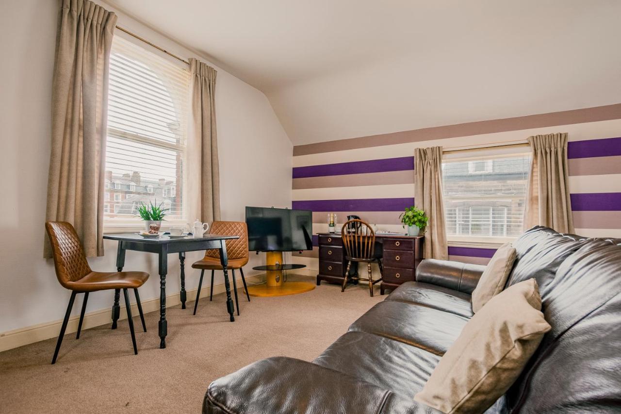 Rowntree Lodge Скарборо Экстерьер фото